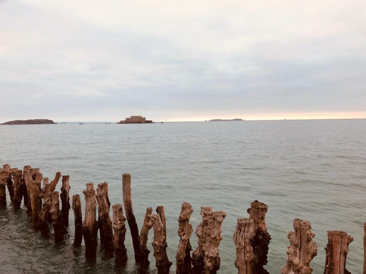 Le Courtoisville Apartment Saint-Malo Bagian luar foto